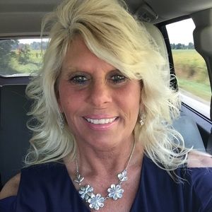 Meet your Posher, Carlene